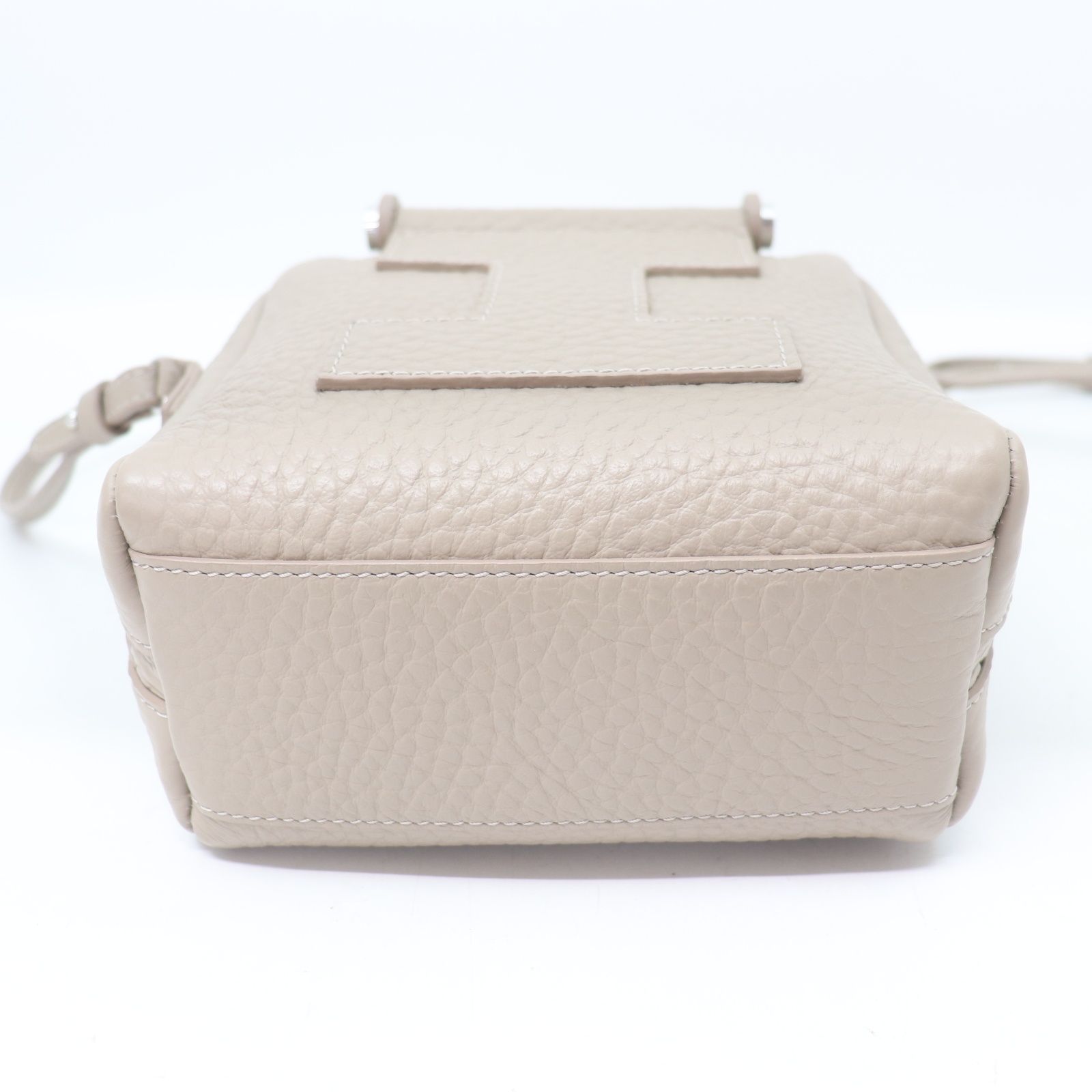 ITS8OJCU2UR6 美品 IAGUCCI イアクッチ クーポラ ショルダーバッグ レザー グレー  阪神梅田店限定 かばん バッグ 保存袋 ITS8OJCU2UR6 美品 IAGUCCI イアクッチ クーポラ ショルダーバッグ