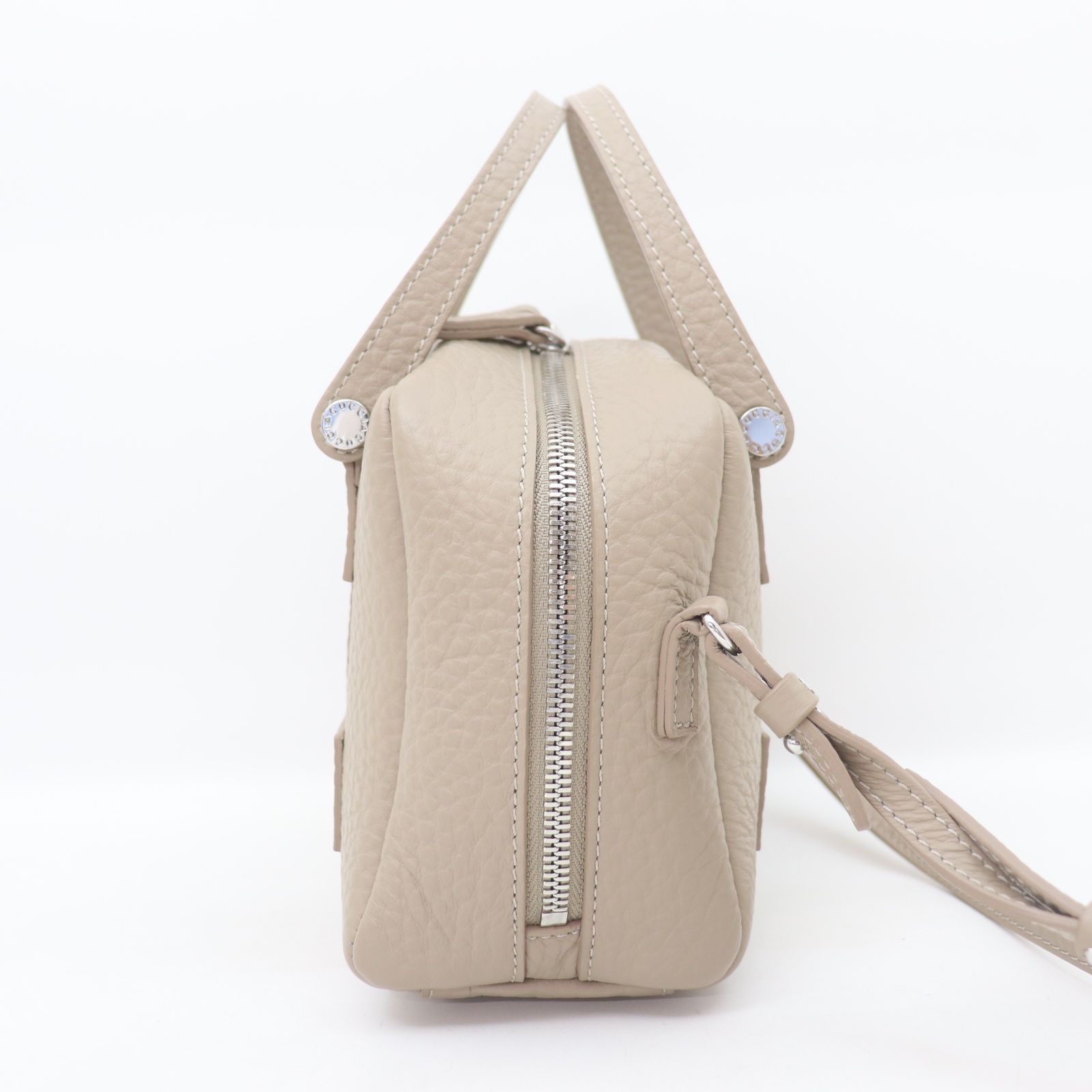 ITS8OJCU2UR6 美品 IAGUCCI イアクッチ クーポラ ショルダーバッグ レザー グレー  阪神梅田店限定 かばん バッグ 保存袋 ITS8OJCU2UR6 美品 IAGUCCI イアクッチ クーポラ ショルダーバッグ