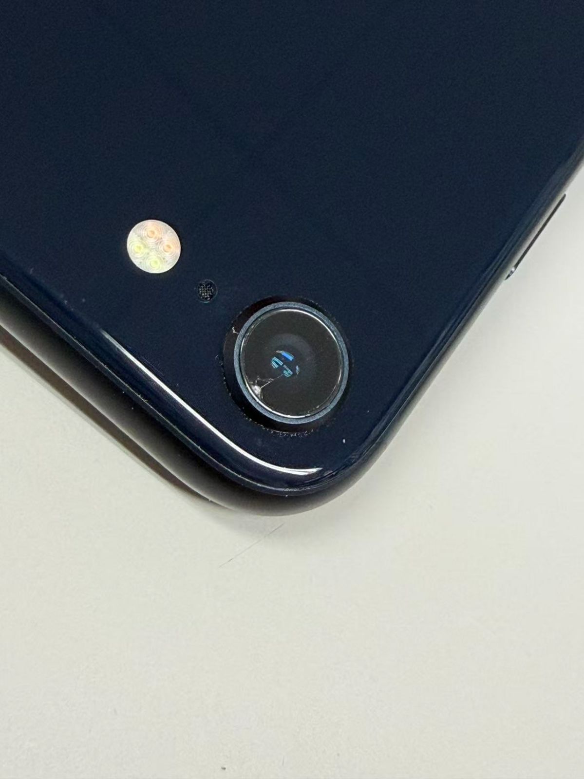 iPhone SE3 64GB ミッドナイト SIMフリー 中古 84% - メルカリ