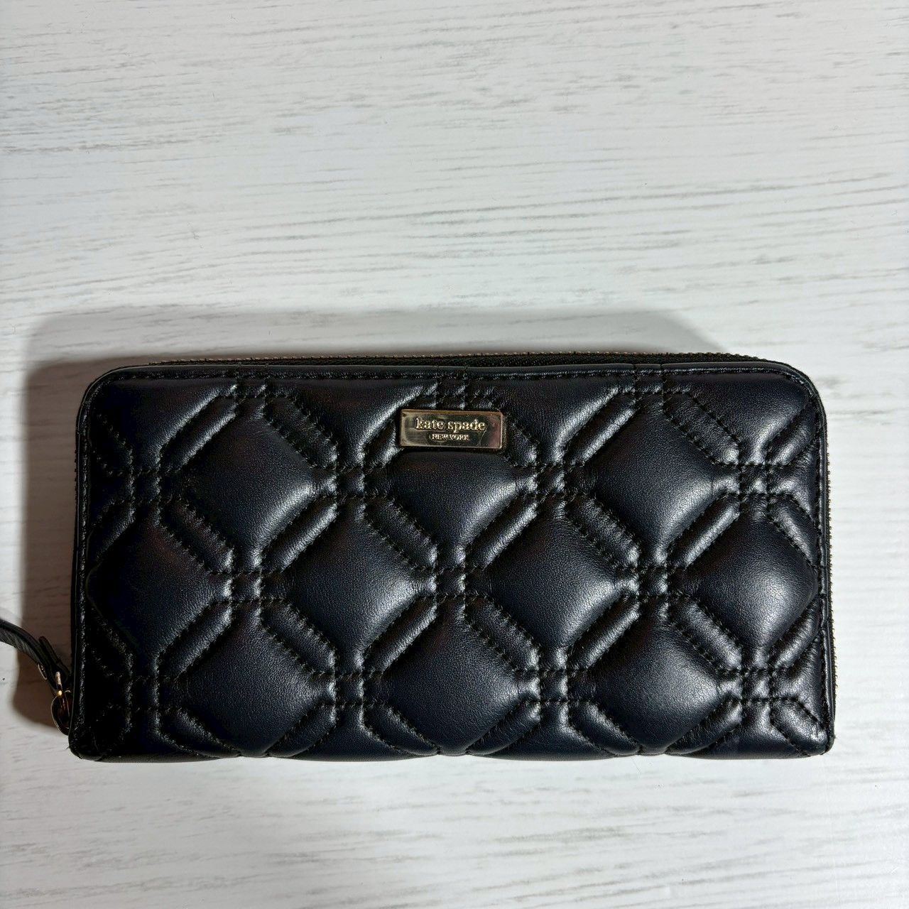 katespade ケイトスペード 長財布 ラウンドファスナー 