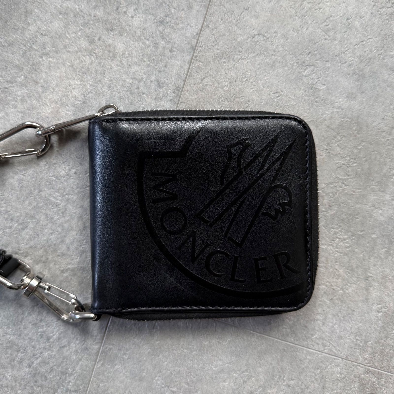 MONCLER モンクレール スマートネックウォレット ショルダー ラウンド