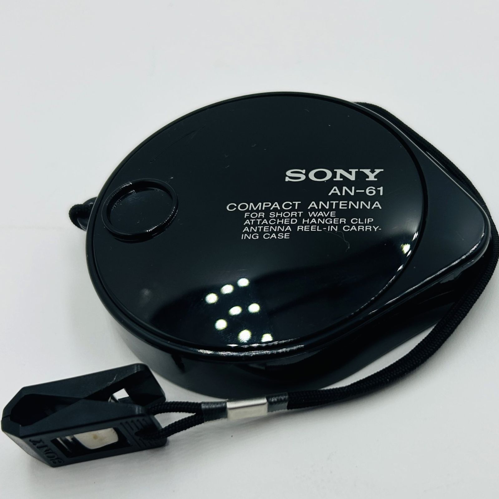 極美品・ほぼ未使用】 SONY ICF-7601 12バンド ラジオ - メルカリ