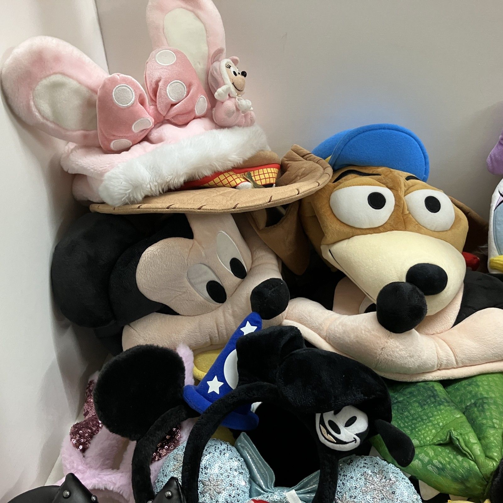 ◇ Disney ディズニー 約60点 まとめ商品 ファンキャップ カチューシャ