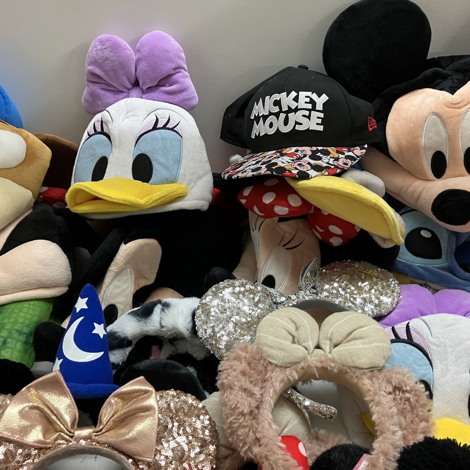◇ Disney ディズニー 約60点 まとめ商品 ファンキャップ カチューシャ