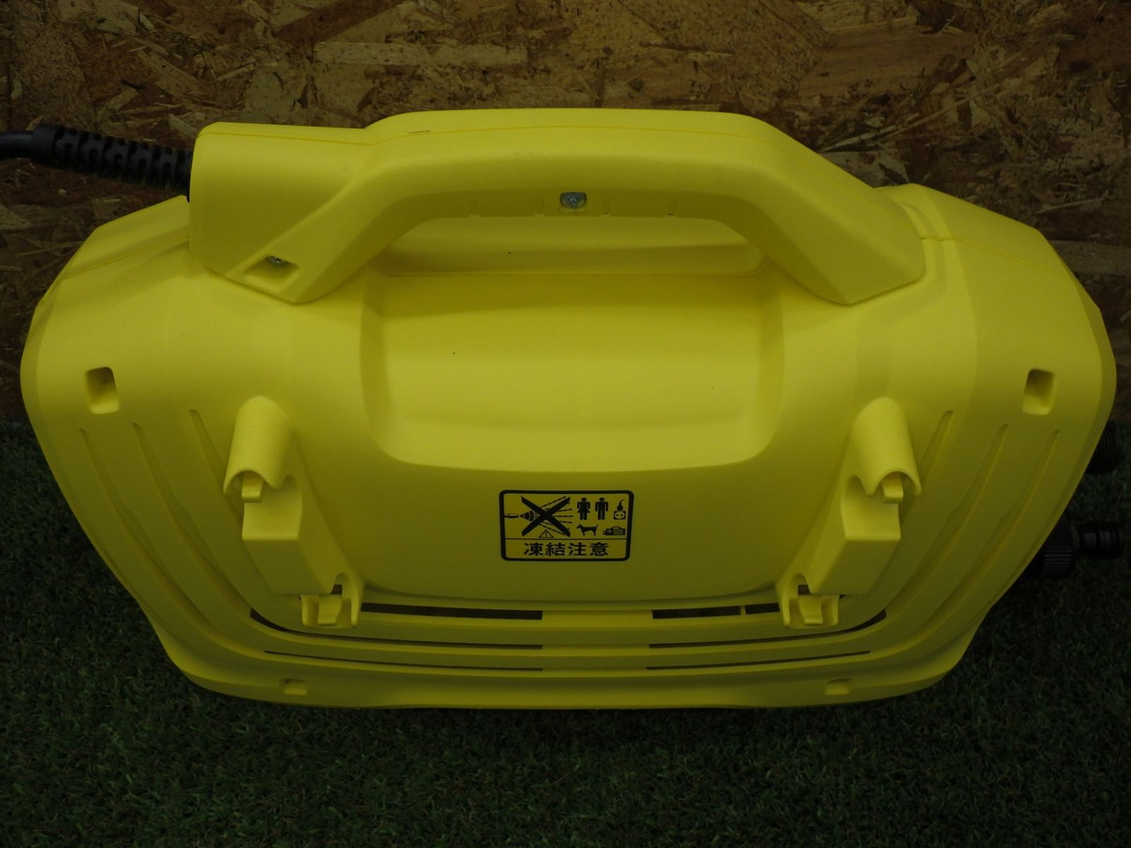 ケルヒャー(KARCHER) 高圧洗浄機 K 2 クラシック 洗車 洗浄 中古品