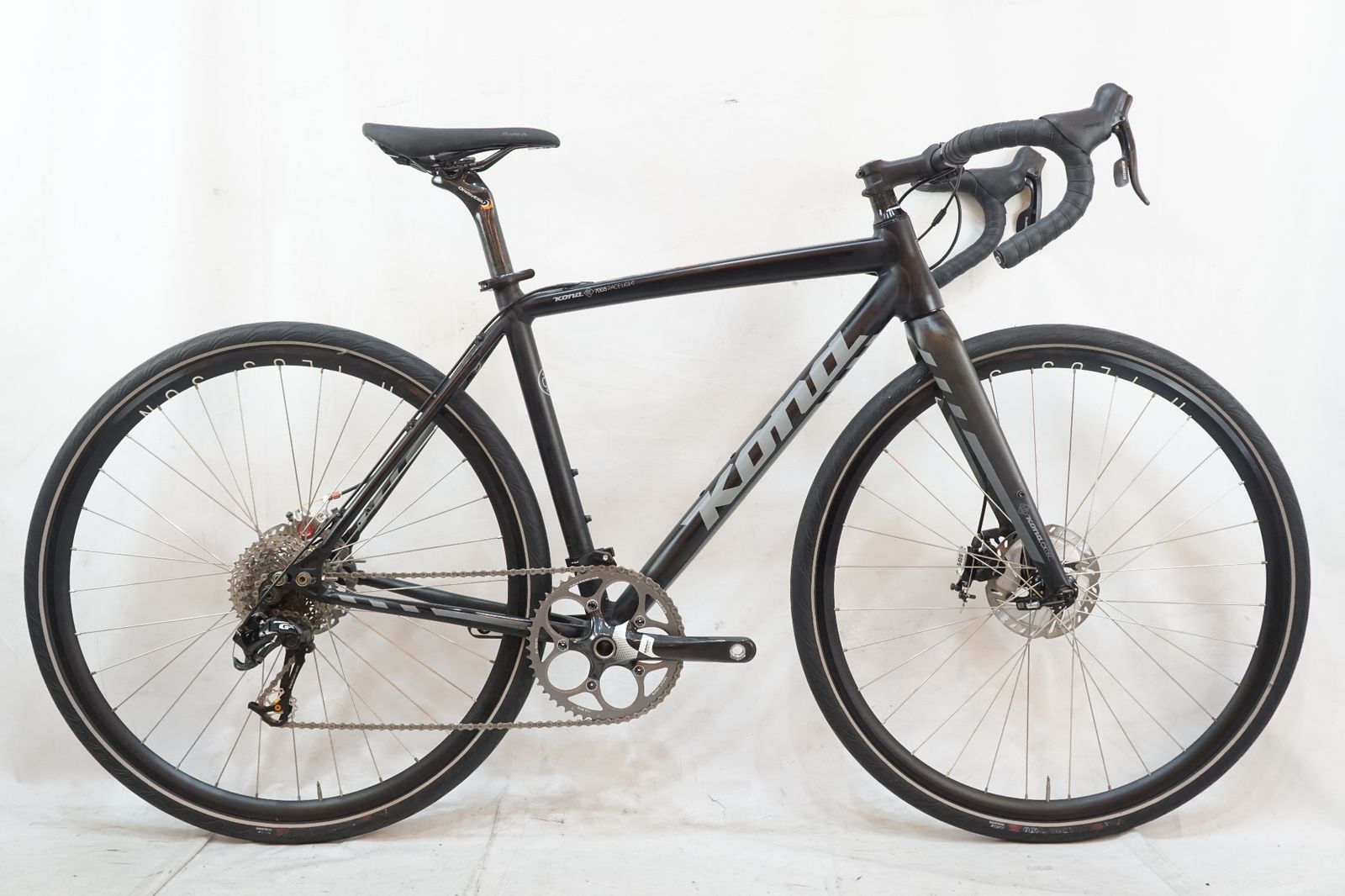 コナ2011年式シュレット黒色 SALOMON (サロモン) トレッキングシューズ メンズ SIZE 25cm ブラック