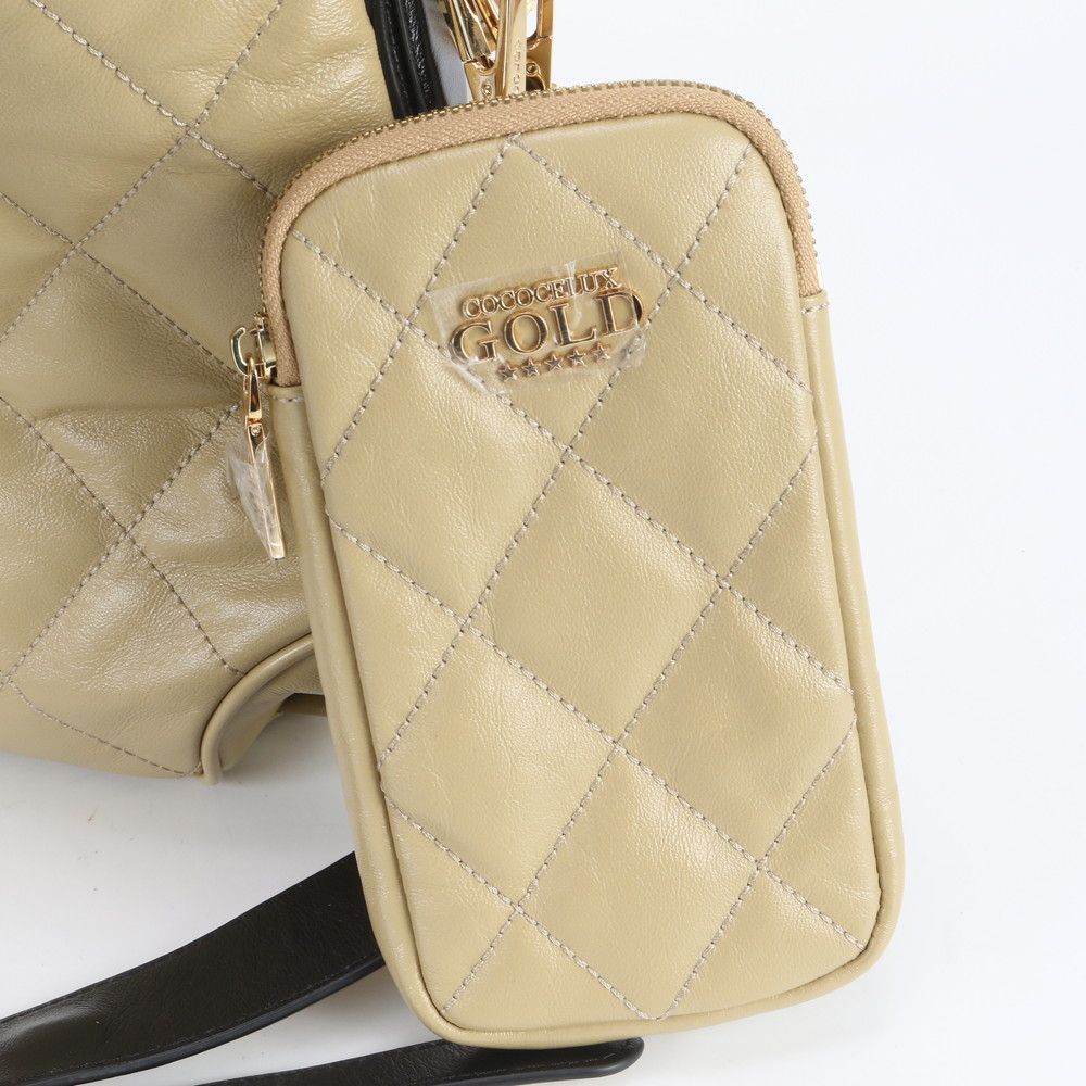 0411-439 COCOCELUX GOLDダイヤモンドレザー　キルティングバッグ COCOCELUX GOLD ﾀﾞｲﾔﾓﾝﾄﾞﾚｻﾞｰ ﾏﾙﾁ3WAYﾊﾞｯｸﾞ ﾎﾟｰﾁ付き | material