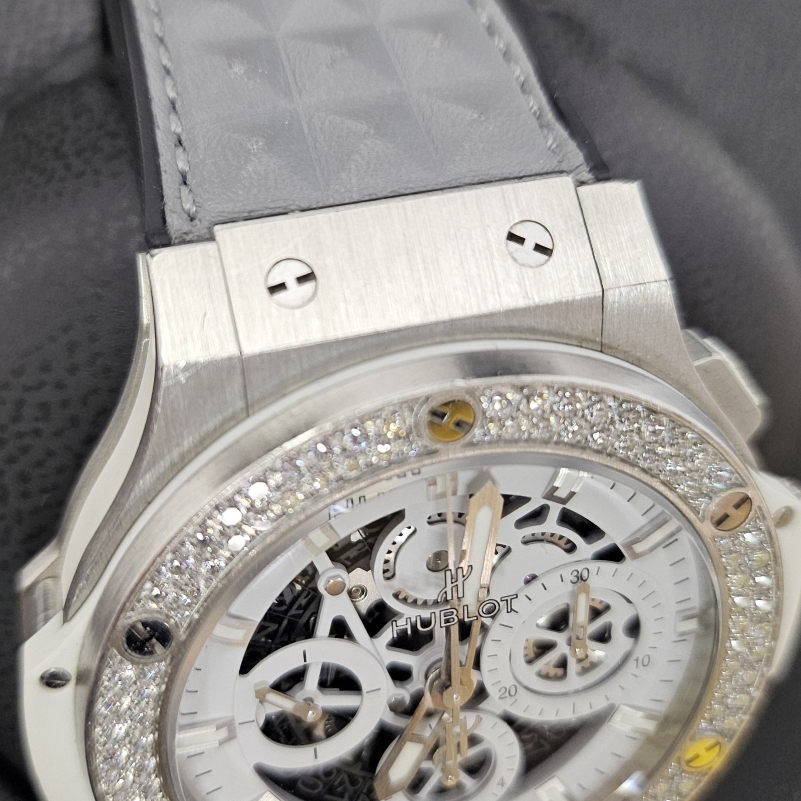 美品 動作品 ウブロ HUBLOT ビッグバン アエロバン オールホワイト 