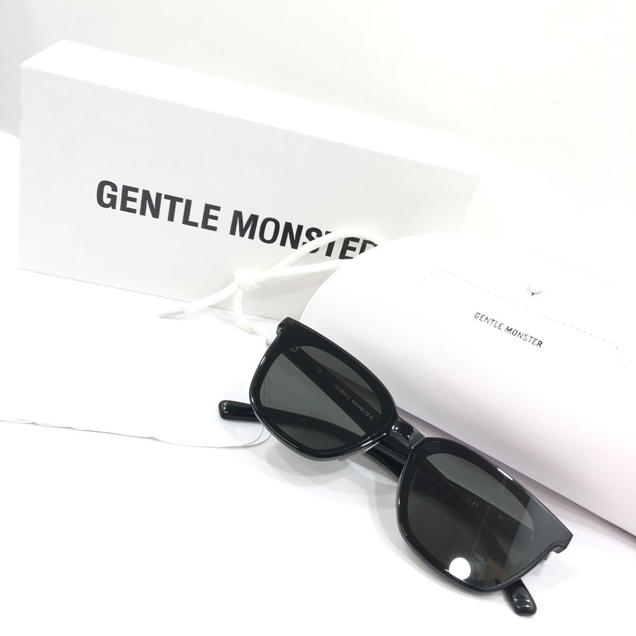 gentle monster ジェントルモンスター　LILIT付属品有 新品未使用※人気モデル*GENTLE MONSTER・ジェントルモンスター LILIT