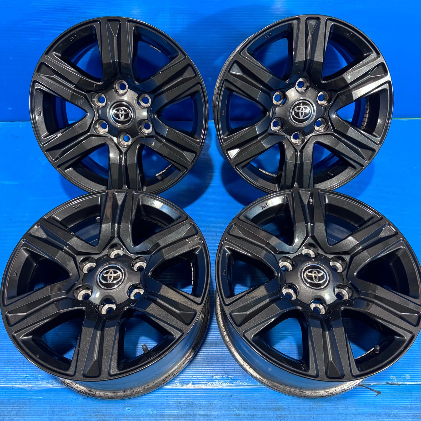 後期純正】GUN125 ハイラックス Z 純正 17インチ 7.5J+30 6H PCD139.7