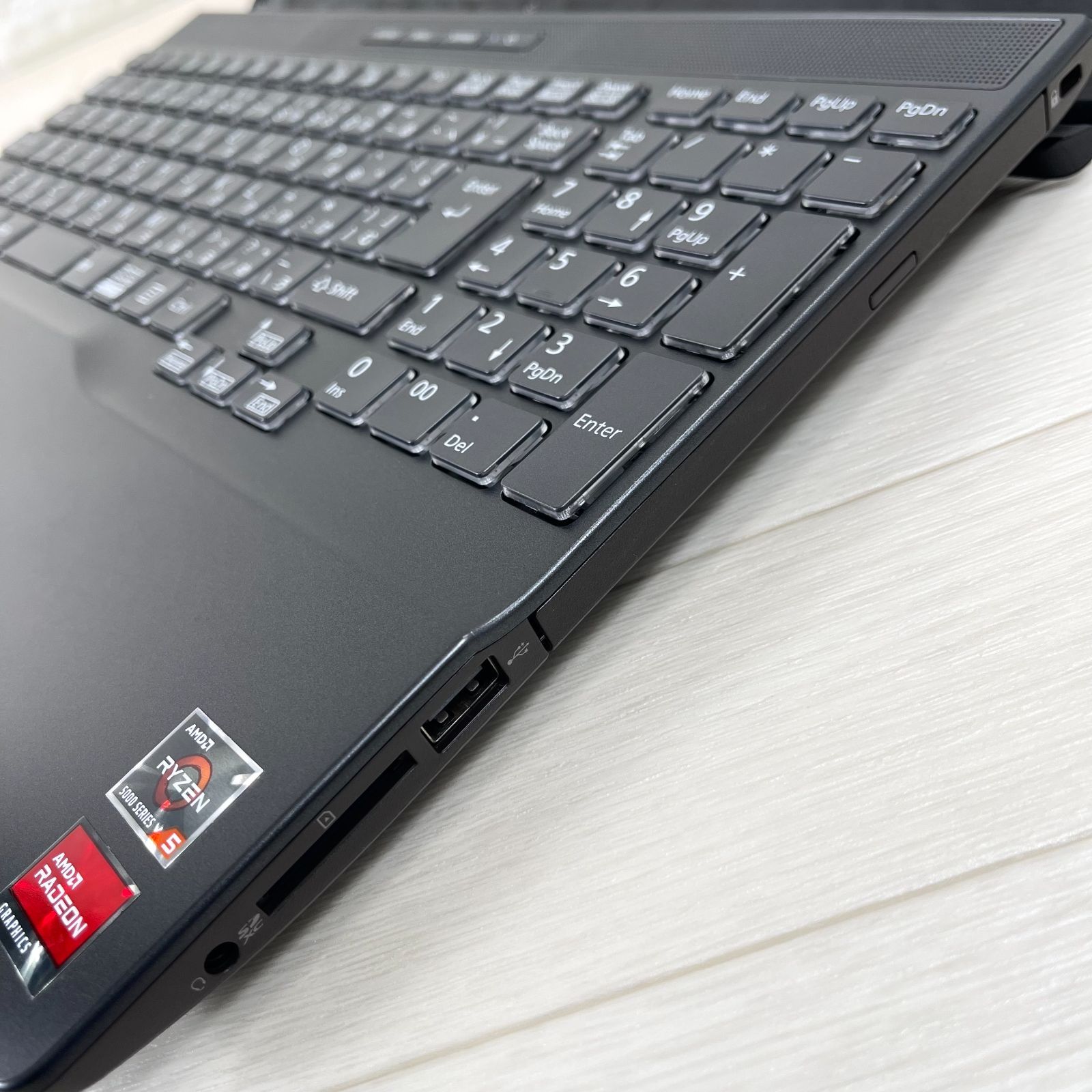 2024年モデル 富士通 Ryzen5 5500U NVMeSSD512GB メモリ16GB オフィス