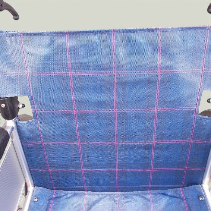 送料無料（一部地域を除く）ミキ 自走式車いす MC-43KDB ts-26-0424-09