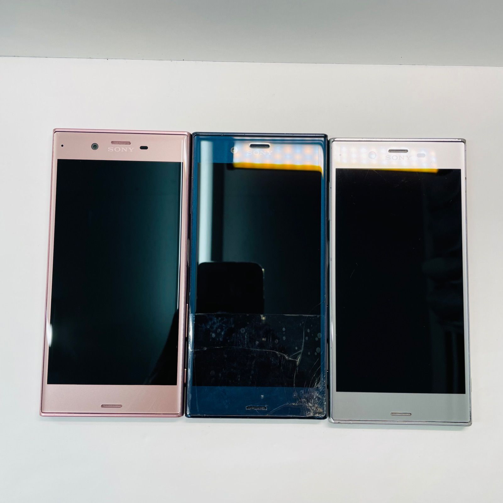 Xperia XZ SO-01J 601SO 3台セット SIMフリー ジャンク - メルカリ