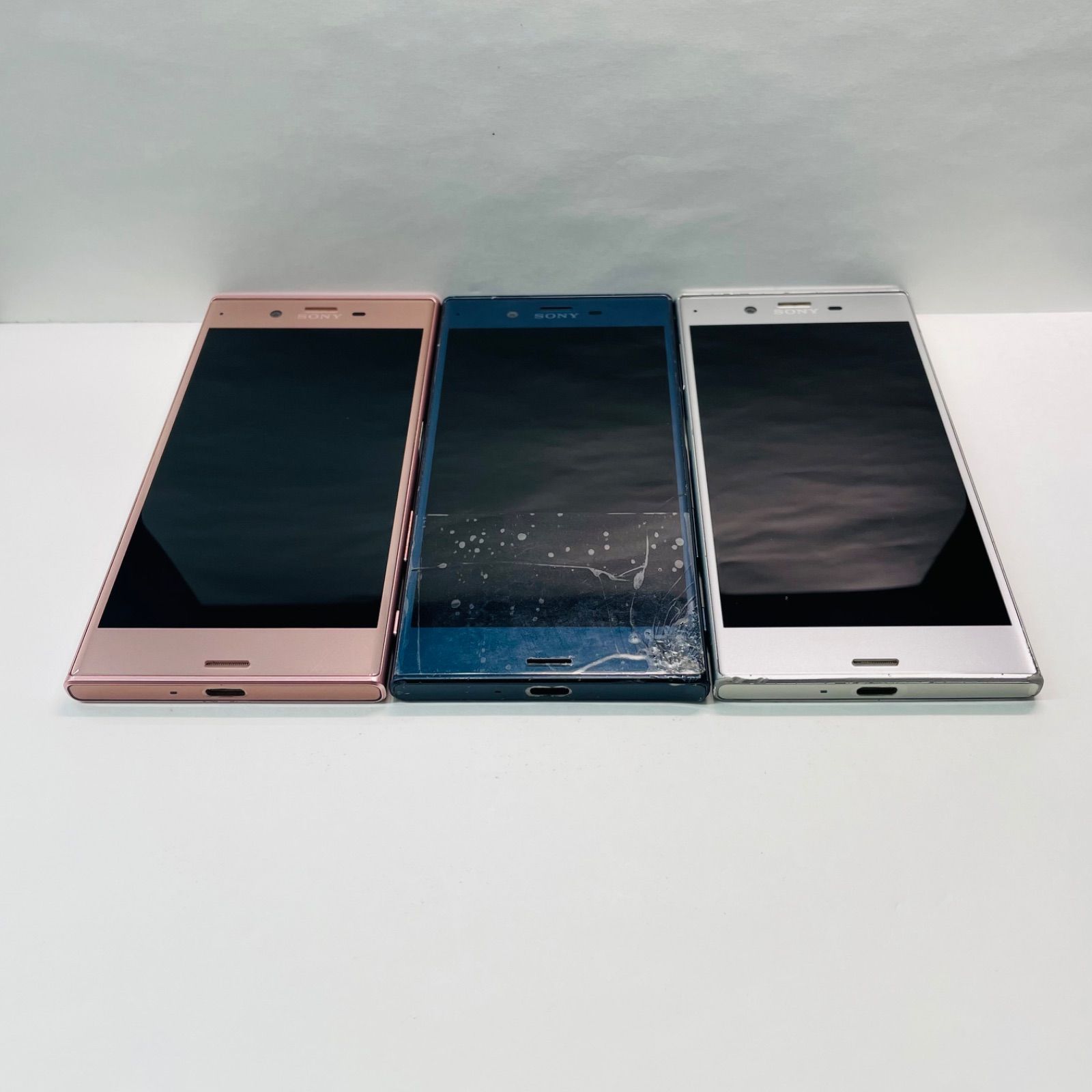 Xperia XZ SO-01J 601SO 3台セット SIMフリー ジャンク - メルカリ