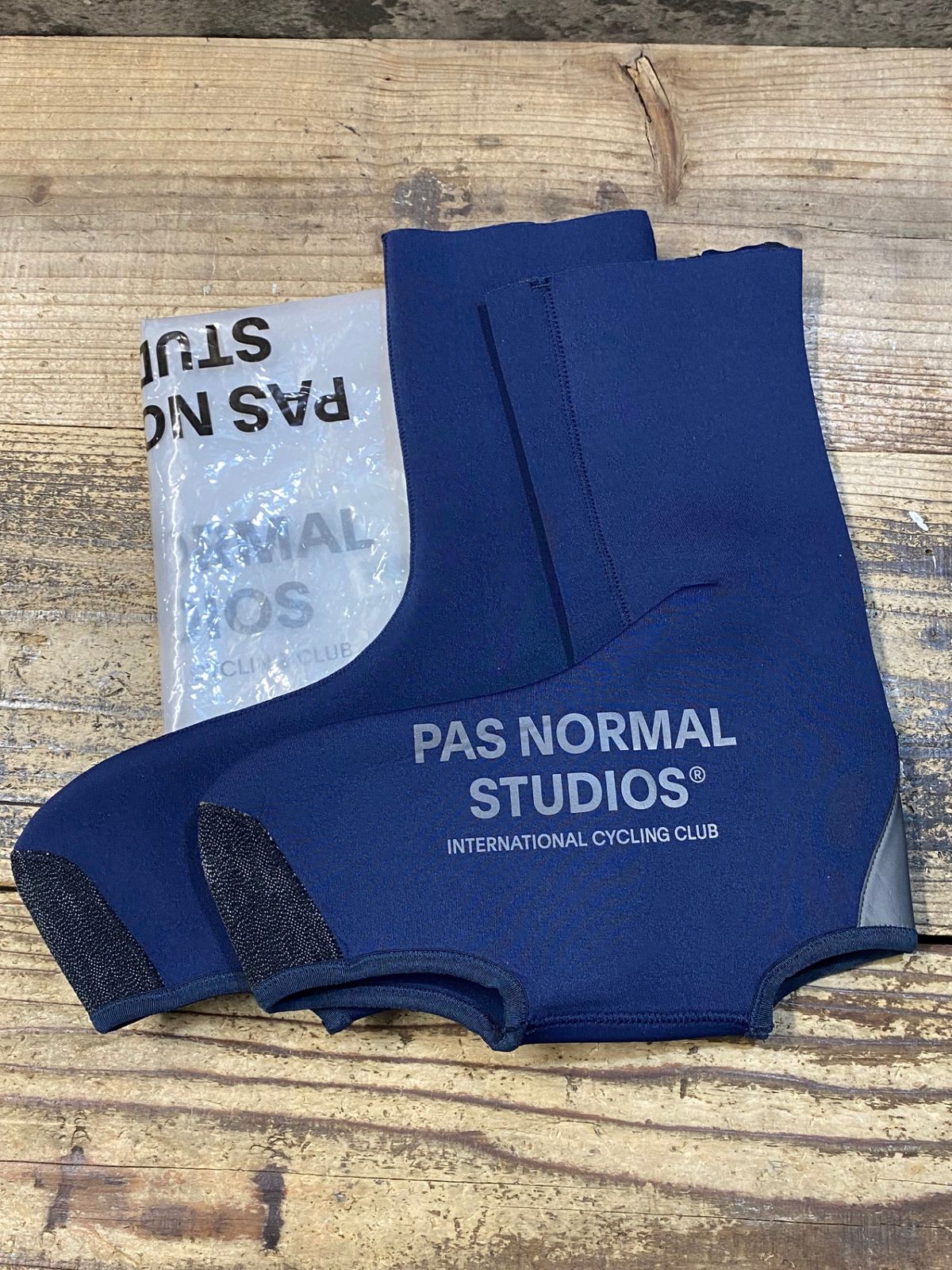 KA520 パスノーマルスタジオ PAS NORMAL STUDIOS LOGO HEAVY OVERSHOES シューズカバー ネイビー L