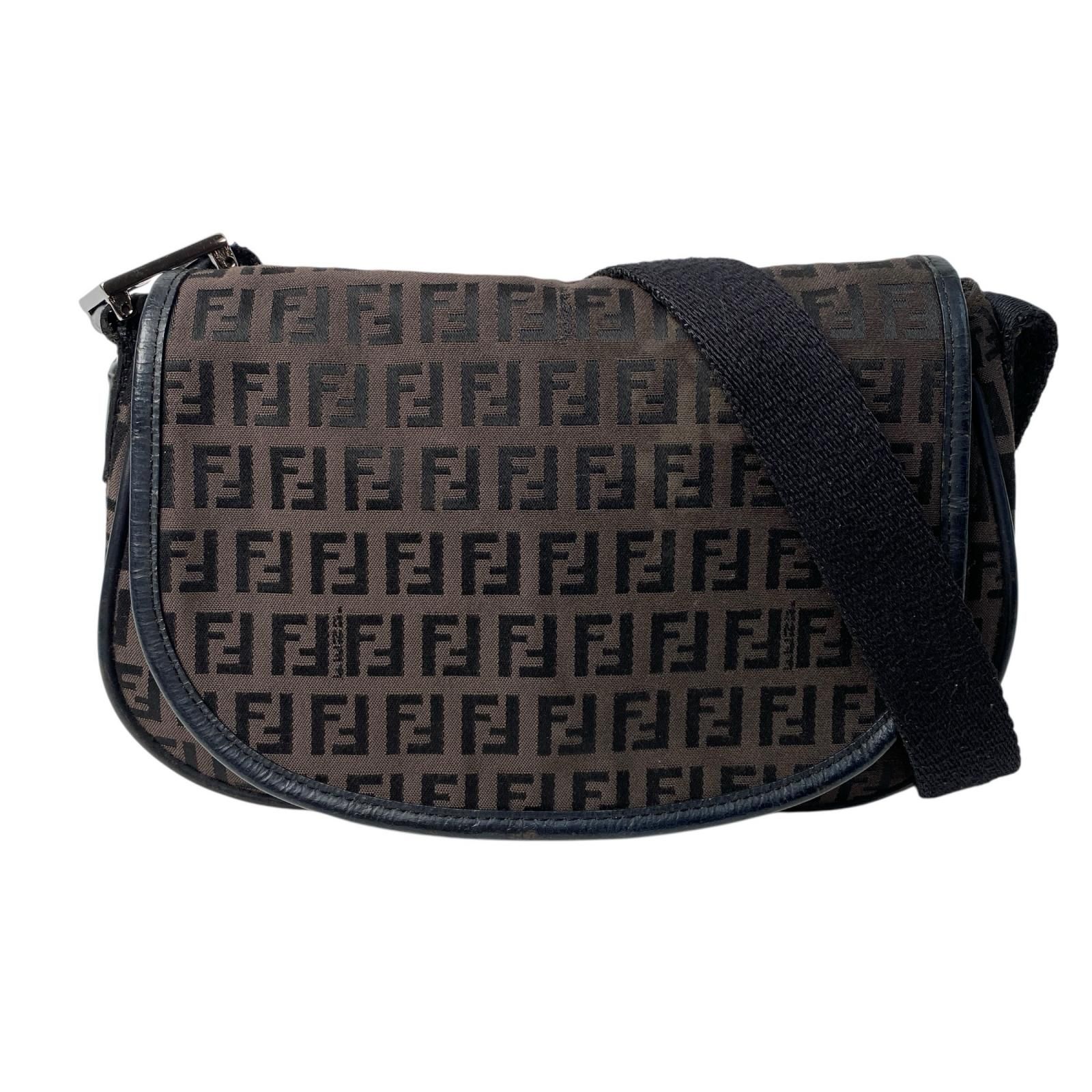 フェンディ FENDI ズッキーノ ショルダーバッグ 斜めがけ クロスボディ 