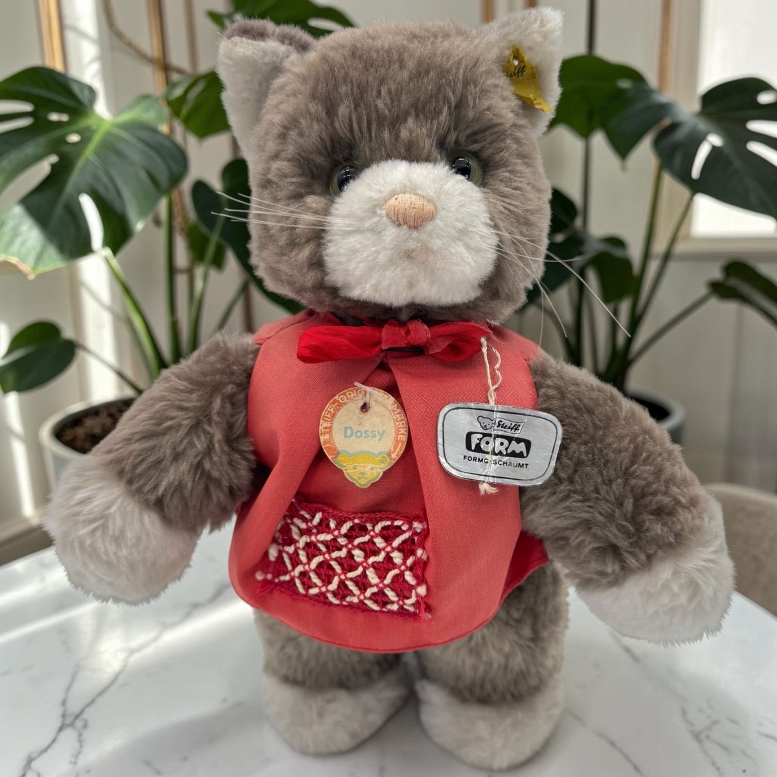 あ*ち様 Steiff シュタイフ DOSSY 猫 ぬいぐるみ　ビンテージ 送料無料☆シュタイフ☆Soft Cat Dossy 30cm オールID's完品☆ネコの