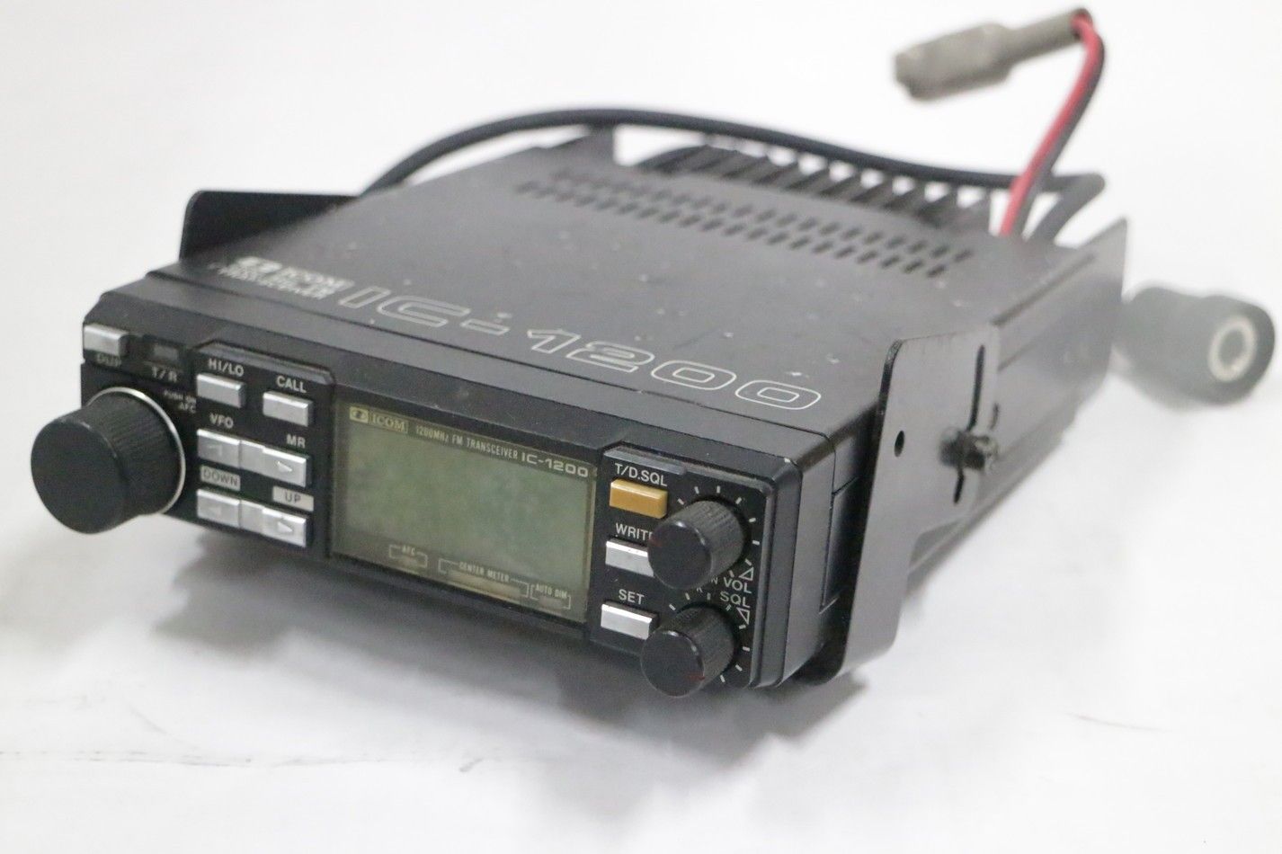現状品 アイコム IC-1200 トランシーバー ICOM モービル アマチュア無線 無線機 ITZEM4S1YX68-D-V05-byebye 14,760円