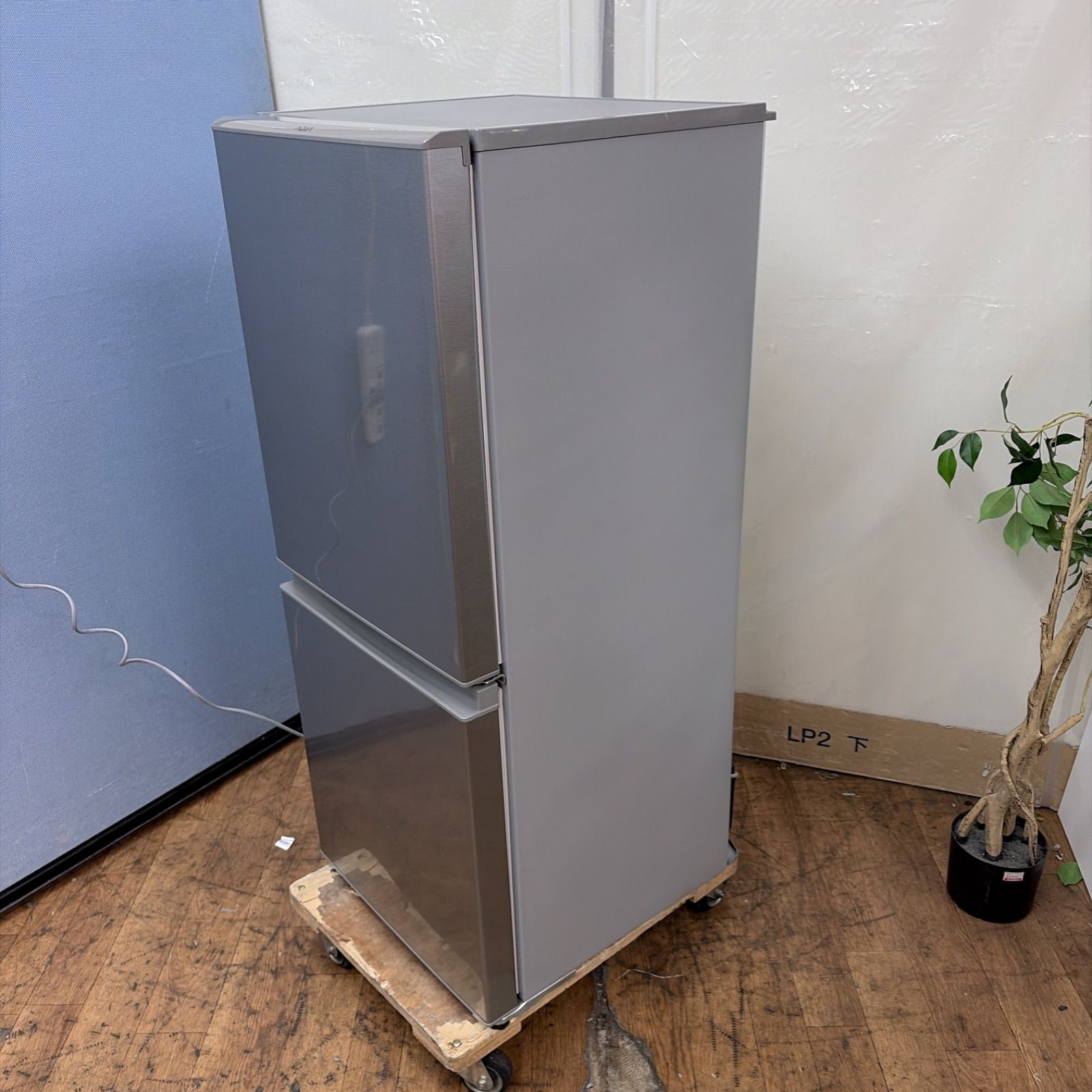 アクア 2ドア冷凍冷蔵庫 126L AQR-13K(S) シルバー 2021年製 AQUA 冷蔵庫 中古家電 店頭引取歓迎 使いまわし■R4474) AQUA 2ドア冷蔵庫 AQR-13K 2021年製126L – お宝電気市場