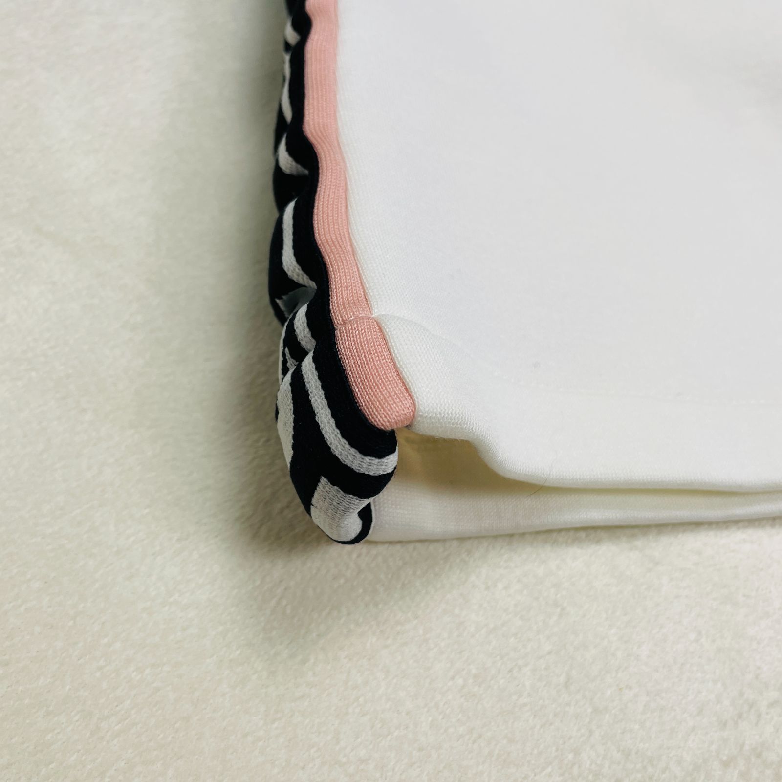 美品】 MIU MIU （ミュウミュウ） サイドライン ロゴ スウェットミニ 