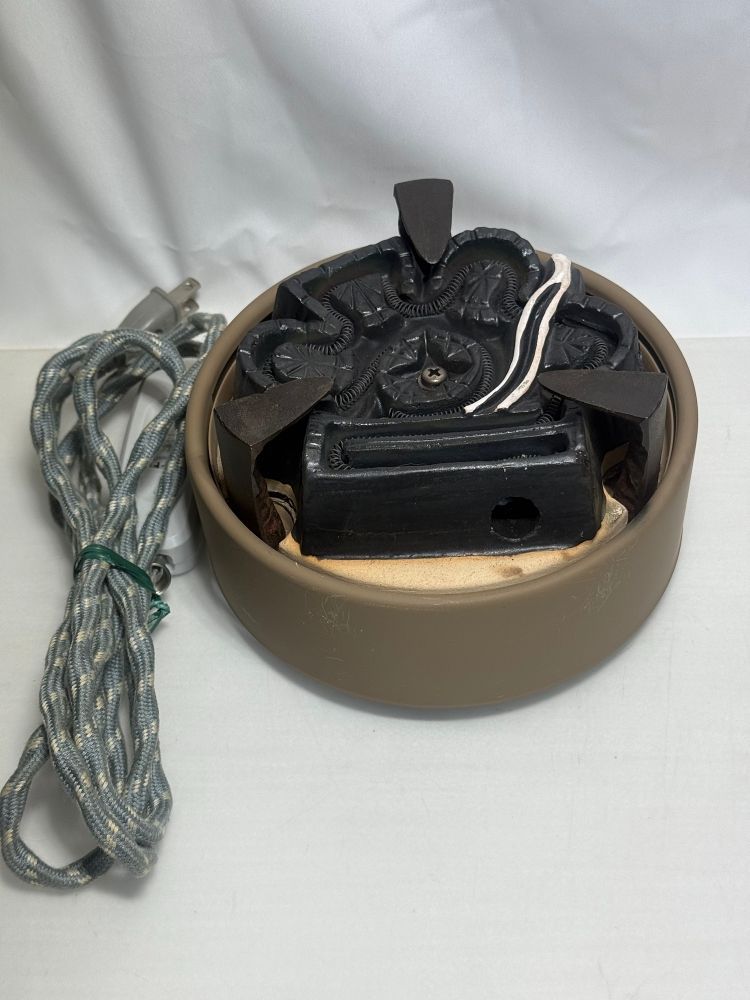 野々田 F415 炭型ヒーター 電熱器 茶道具 未使用保管品 野々田 F415 炭型ヒーター 電熱器 茶道具 未使用保管品 【公式通販】