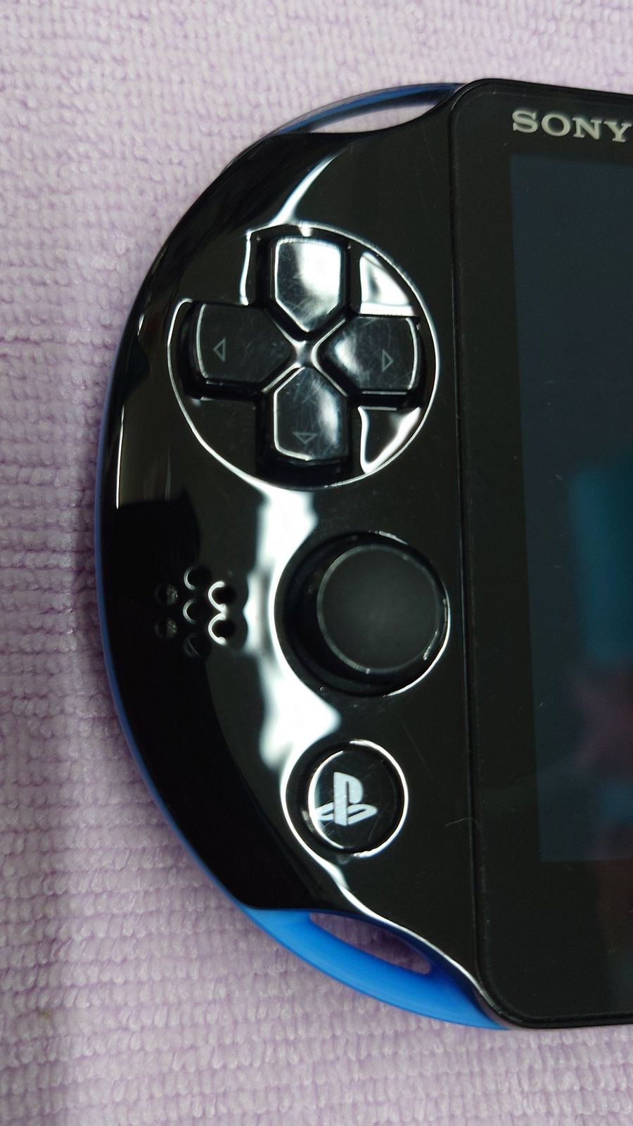 SONY　ソニー　PSVITA　ブルー／ブラック　PCH2000 ソニーPS Vita Wi-Fiモデル ブルー/ブラックお得セット
