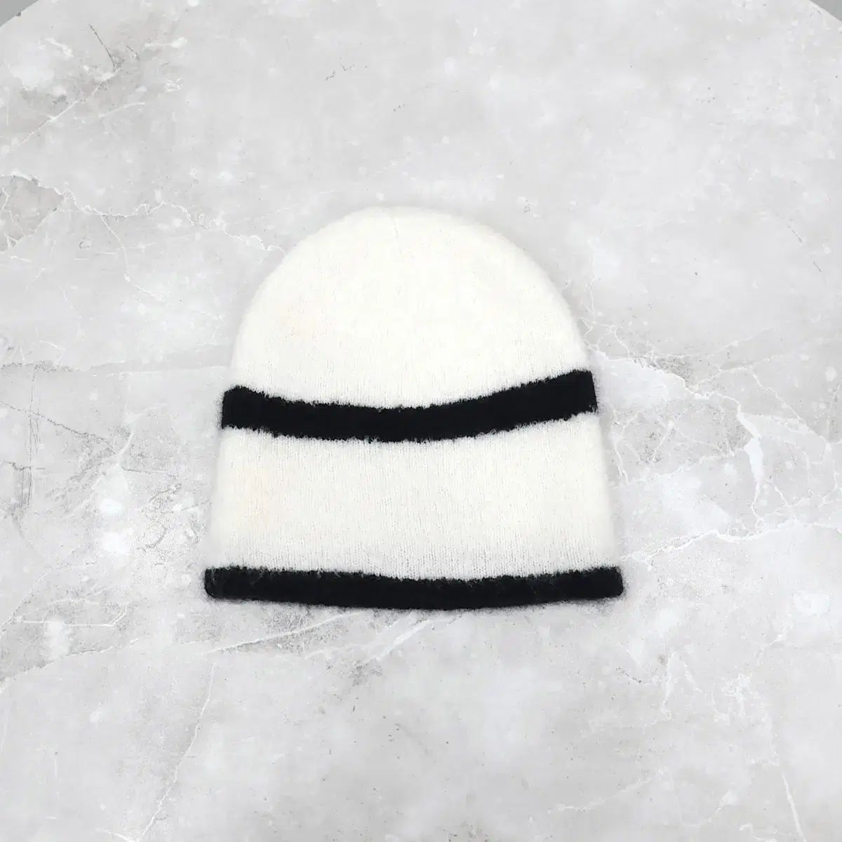 シャネルCCビーニー これだけでお洒落度UP】CHANEL☆ニット帽☆CCロゴ付き (CHANEL/ニット
