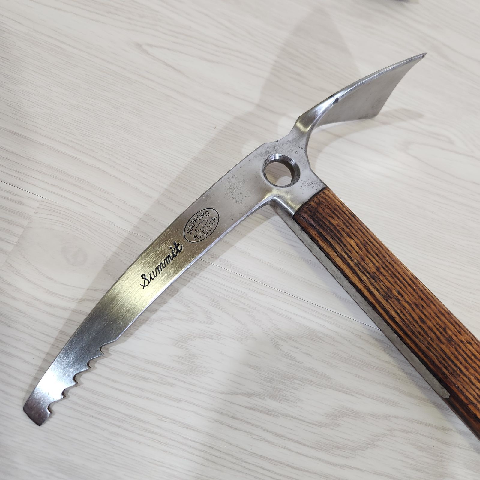 札幌 門田 カドタ SAPPORO KADOTA Summit サミット ウッド 木製 ストレート ピッケル 80cm 登山 札幌門田 SAPPORO KADOTA SUMMIT ピッケル 木製シャフト 全長約78cm