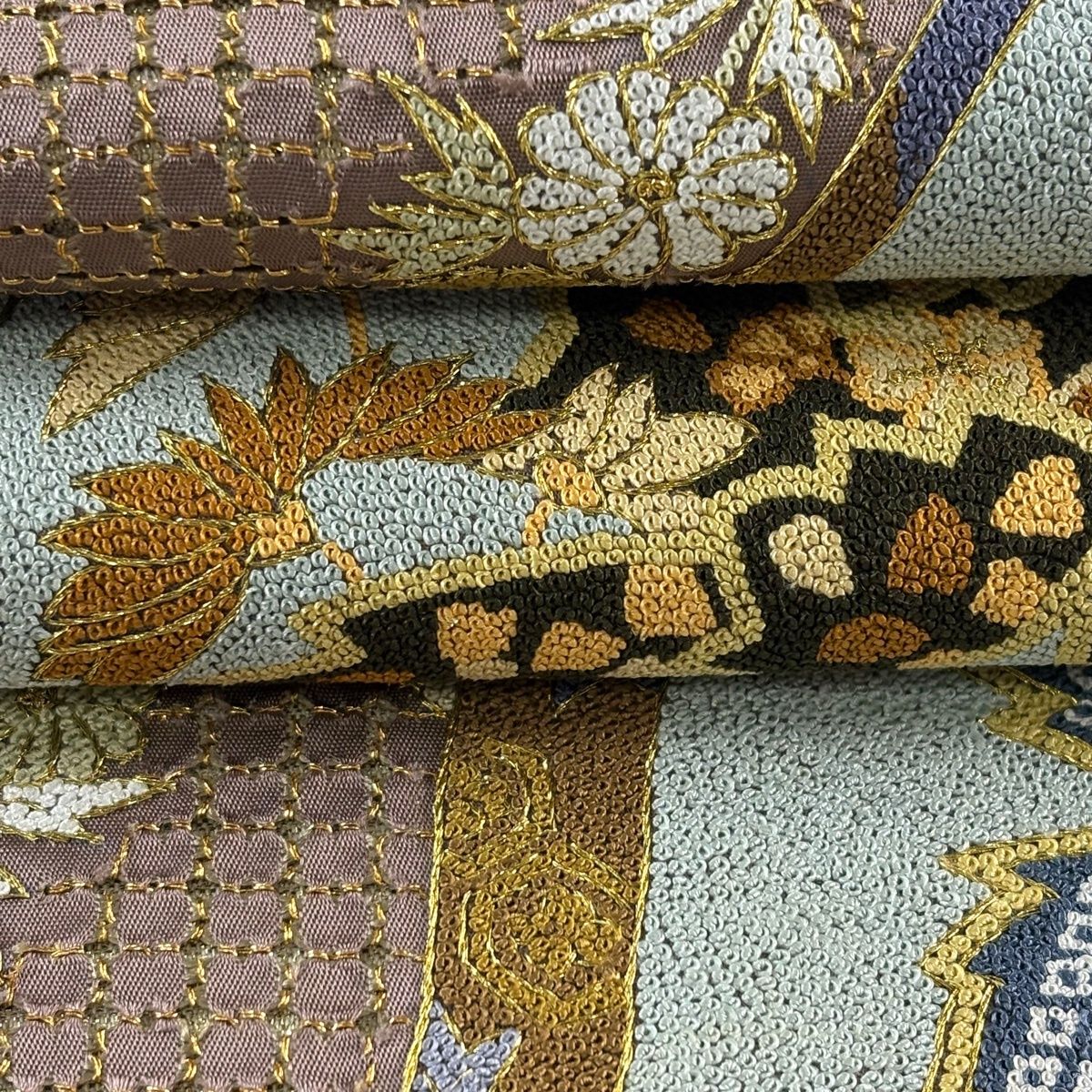 美品】 袋帯 逸品 菊 萩 刺繍 金糸 灰紫 六通 正絹 【中古】 - メルカリ