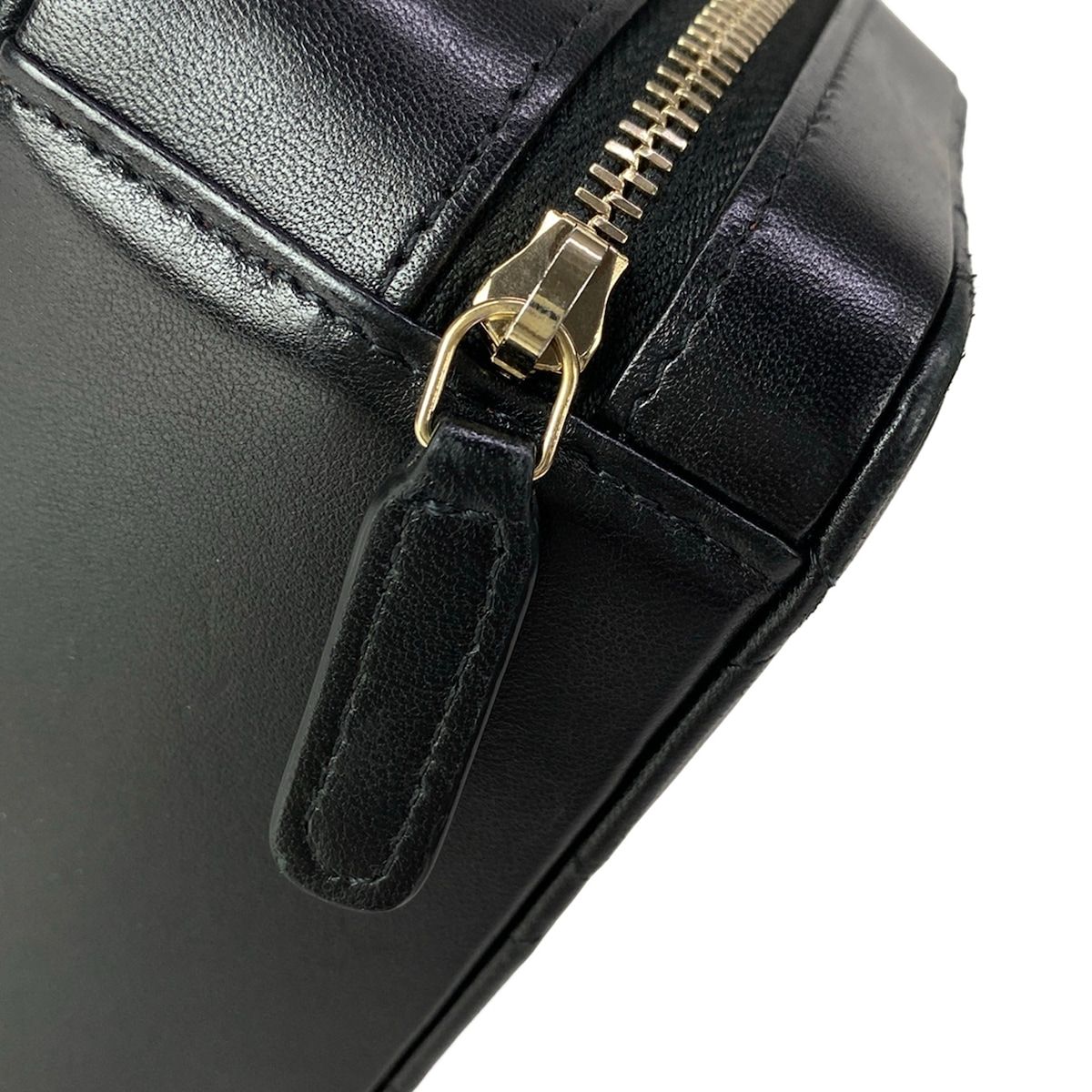 シャネル ショルダーバッグ マトラッセ/ミニカメラバッグ AP2426 黒 シャネル ショルダーバッグ マトラッセ/ミニカメラバッグ AP2426 黒