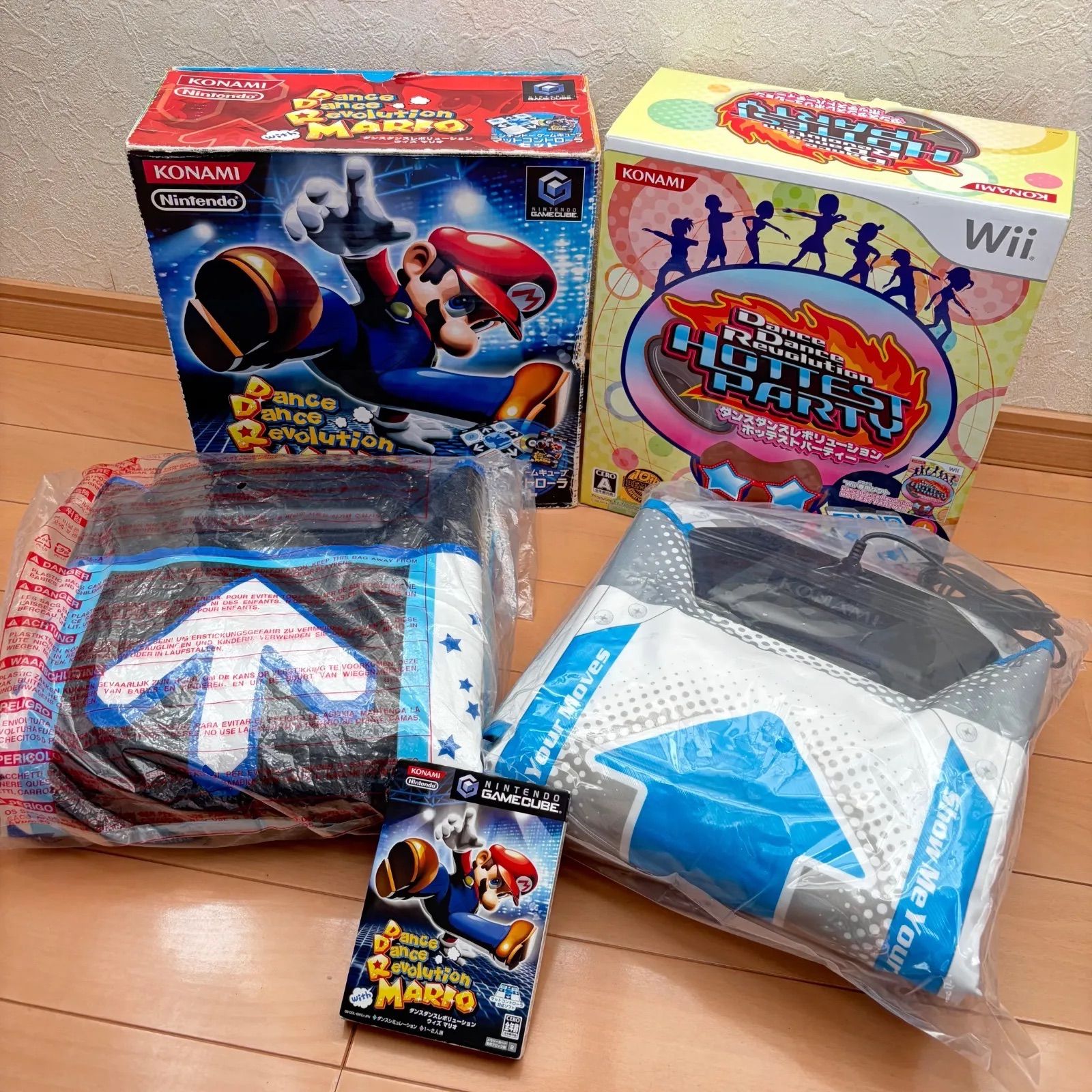 【動作確認済】GC Wii ダンスダンスレボリューションwithマリオ 専用マットコントローラー2枚セット 化粧箱付き a