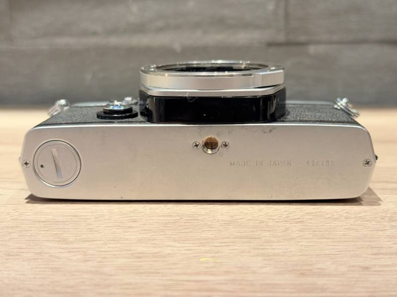 OLYMPUS OM-1 シルバー ボディ オリンパス フィルム一眼レフ 希少 名機