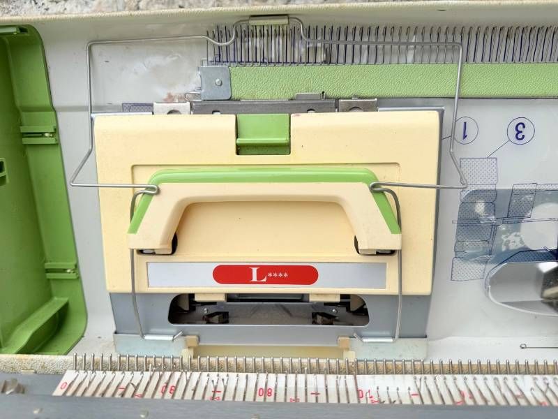 brother ブラザー 編み機 KH-821 Palie パリエ 昭和レトロ ハンド brother ブラザー 編み機 KH-821 Palie パリエ 昭和レトロ ハンド
