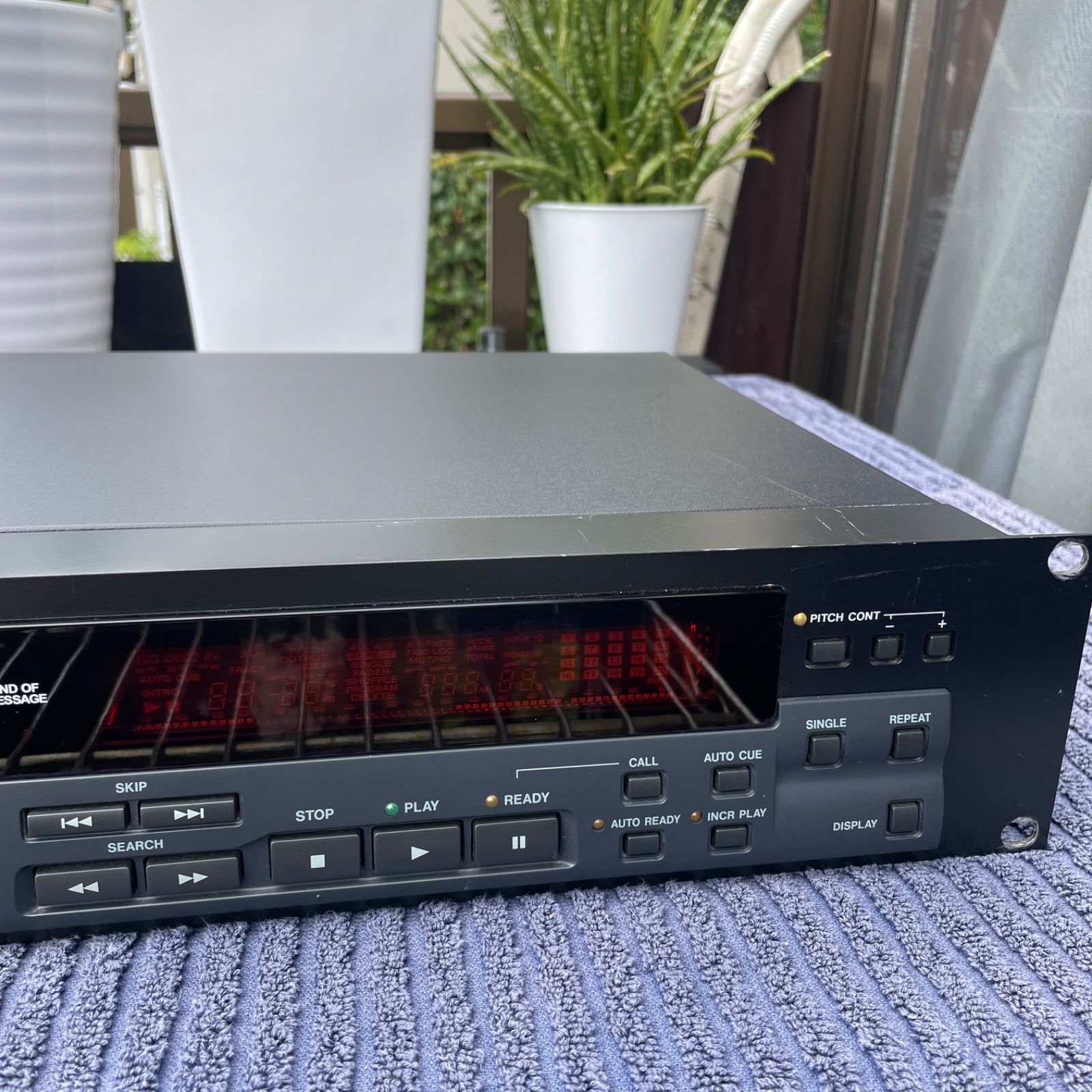 ジャンク TASCAM CD-450 業務用CDプレーヤー - メルカリ