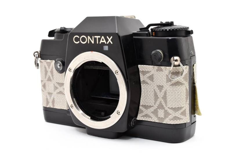 CONTAX 137 MD QUARTZ 一眼レフカメラ Contax 137 MD Quartz + Yashica 55mm Review & Guide – Dutch|Thrift