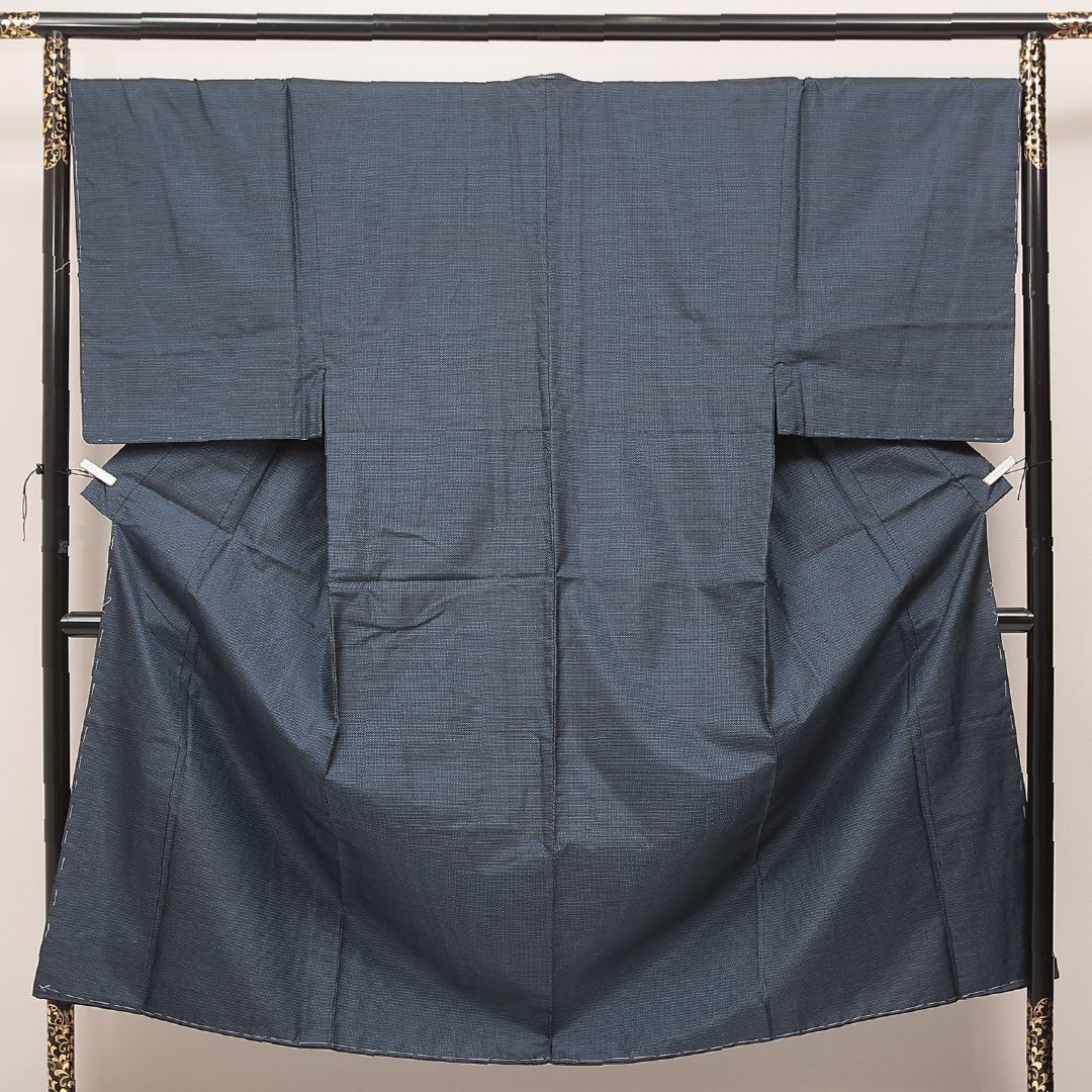 男着物 紬 袷 身丈148cm 裄丈69cm 正絹 Sランク インフォーマル 棒衿 Lサイズ 亀甲 古典的 落ち着き 紺系 RP 1224-16975