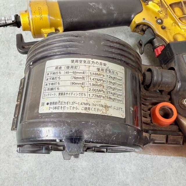 日立 HITACHI 高圧 90mmロール釘打ち機 NV90H2 - メルカリ