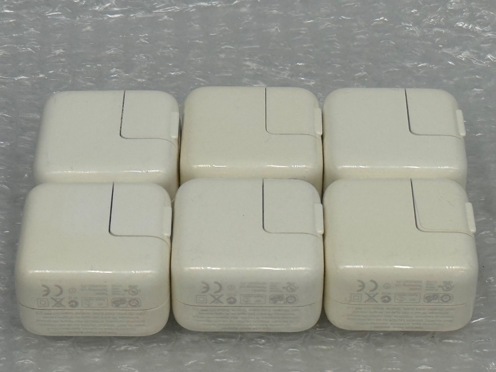 Apple純正10W USB-C電源アダプタの中古品セットです。6個入り