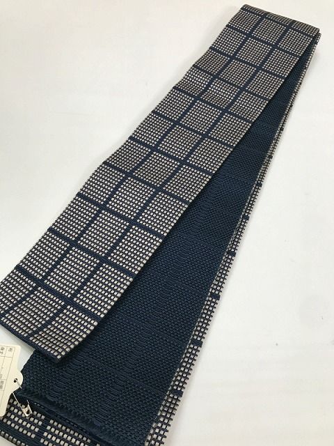 【中古】 角帯 男物 正絹 濃紺地に格子文様 リバーシブル の商品写真