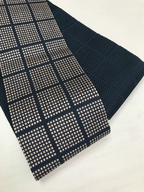 【中古】 角帯 男物 正絹 濃紺地に格子文様 リバーシブル