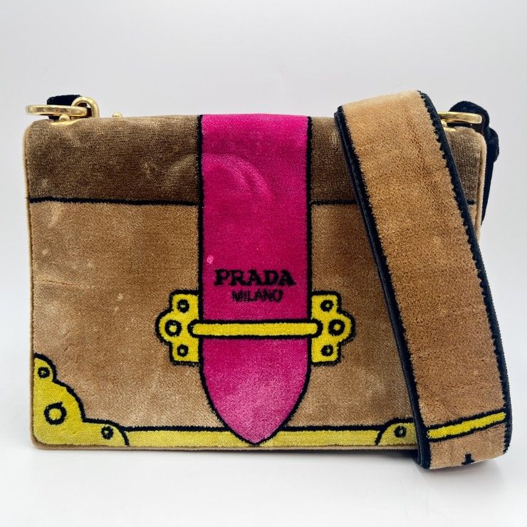 PRADA（プラダ）カイエ チェーンショルダーバッグ ベルベット ブラウン ピンク 金具 ゴールド レディース 斜め掛け イタリア製【中古】 PRADA（プラダ）カイエ チェーンショルダーバッグ ベルベット ブラウン