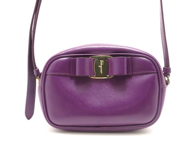 Salvatore Ferragamo サルヴァトーレフェラガモ バッグ ヴァラリボン ワンショルダー パープル レザー ﾊﾞｯｸﾞ AU-21/H498 ショルダーバッグ
 レザー パープル レディース【中古】 Salvatore Ferragamo サルヴァトーレフェラガモ バッグ ヴァラリボン