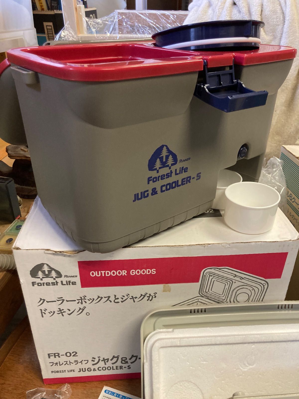 新品・中古　ジャグジー付クーラーボックス、ペットボトルクーラー等まとめて4点