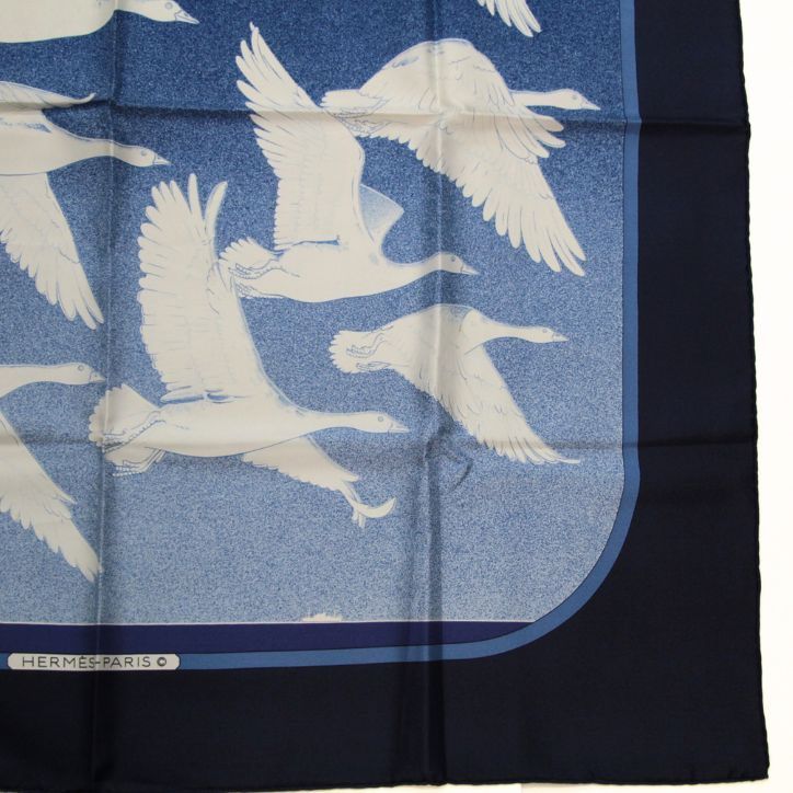 エルメス HERMES カレ90 大判スカーフ Oiseaux Migrateurs 渡り鳥