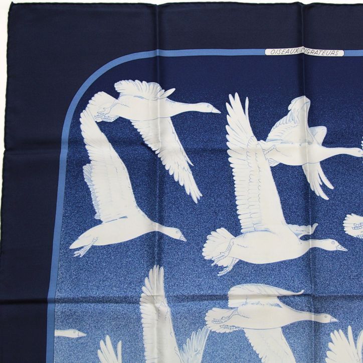 エルメス HERMES カレ90 大判スカーフ Oiseaux Migrateurs 渡り鳥