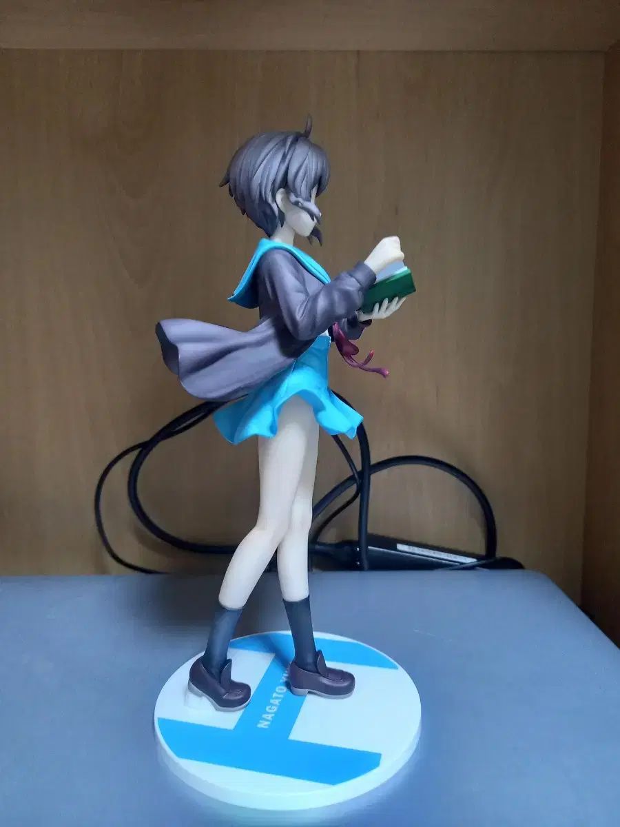 KADOKAWA 長門 有希 1/7 スケール フィギュア - メルカリ