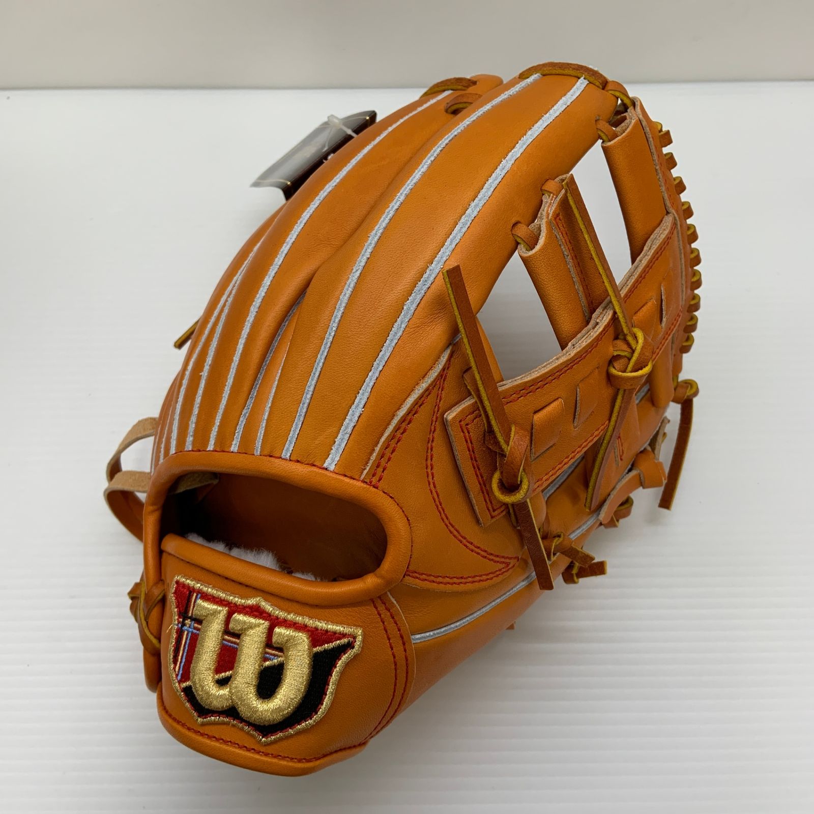 ウィルソン Wilson ウィルソンスタッフ Wilson Staff WBW104532 硬式 大人 一般 内野手用 グローブ グラブ 右投げ  タグ付き  野球 8487 ウィルソン Wilson ウィルソンスタッフ Wilson Staff WBW104532 硬式