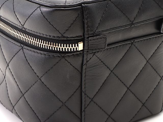 CHANEL シャネル バッグ マトラッセ 2way横型バニティ ブラック/GP