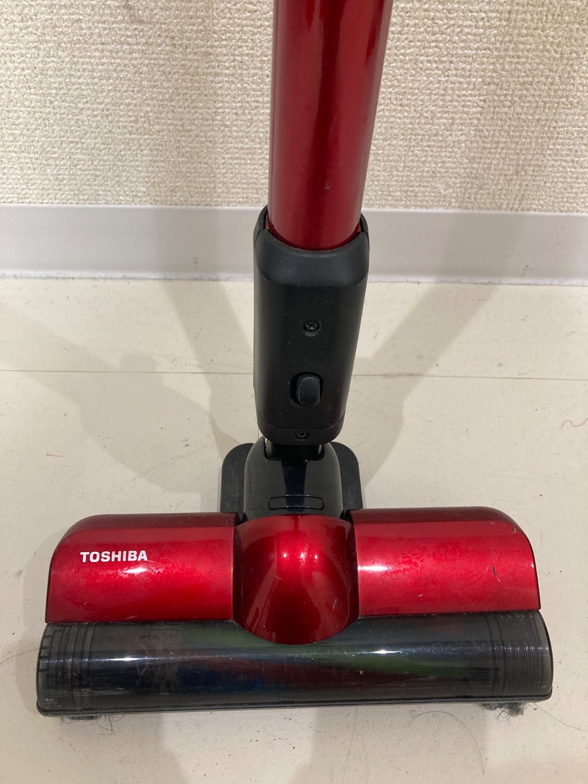 0【ジャンク品】TOSHIBA 東芝 サイクロン式コードレスクリーナー 掃除
