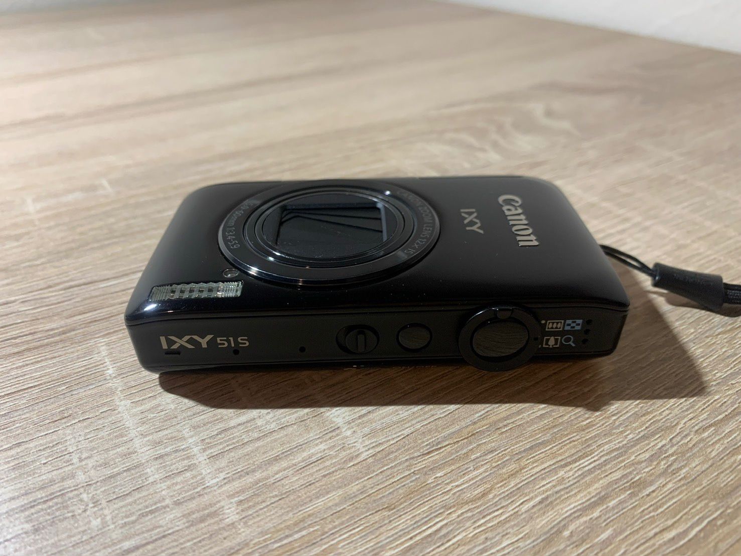 Canon IXY 51S ブラック コンパクトデジカメ 動作品 IXY 【中古】Canon キヤノン 51S ブラック コンパクトデジタルカメラ